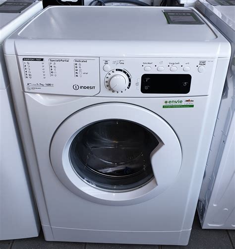 lave linge hublot dessus amovible.